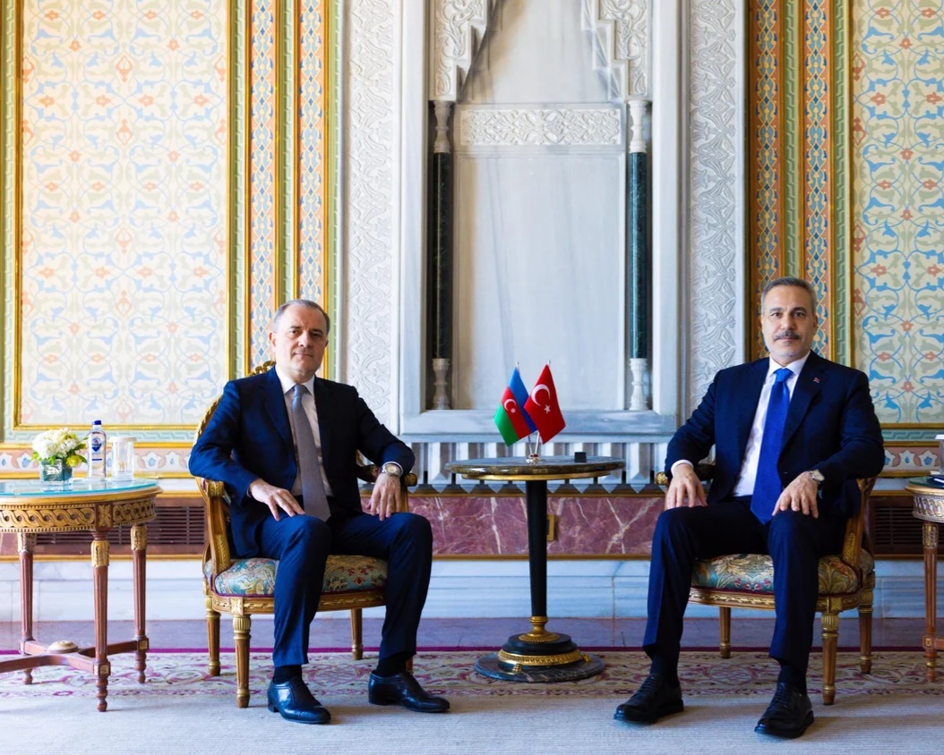 Ceyhun Bayramovla Hakan Fidan regional və beynəlxalq prosesləri müzakirə ediblər